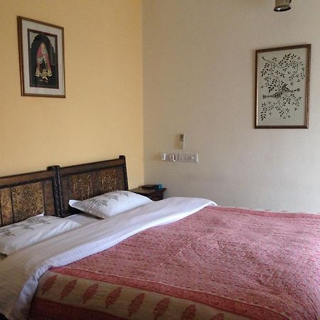 Chhoti Haveli Bed and Breakfast Nueva Delhi Exterior foto